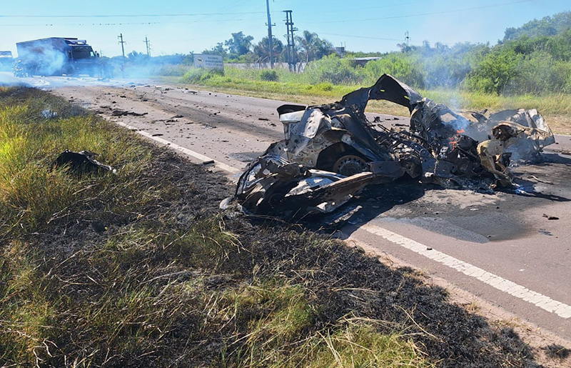 Ruta 16: trágico choque frontal en Colonia Aborigen deja una persona fallecida residente en Plaza Ruta 16: trágico choque frontal en Colonia Aborigen deja una persona fallecida residente en Plaza