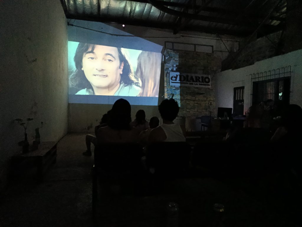 Este viernes, proyectan “Hoy partido a las 3” en el Patio Cultural