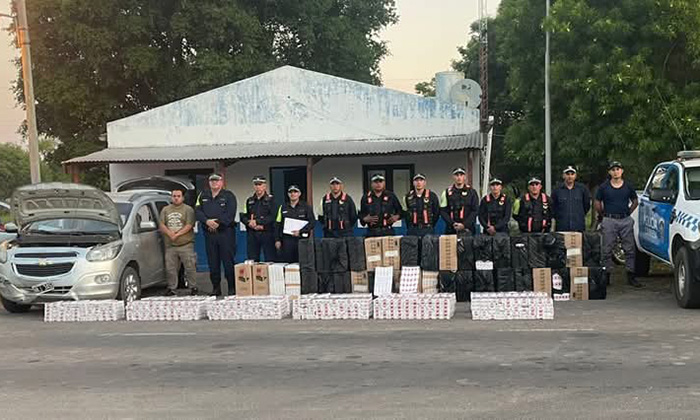 Contrabando: la Policía Caminera secuestró más de 40 cajas de cigarrillos extranjeros Contrabando: la Policía Caminera secuestró más de 40 cajas de cigarrillos extranjeros