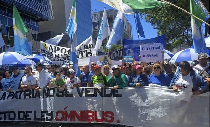 Convocatoria multisectorial a la Marcha Federal del Orgullo Antifascista y Antirracista en Resistencia Convocatoria multisectorial a la Marcha Federal del Orgullo Antifascista y Antirracista en Resistencia