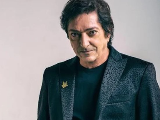 Investigan a Julio Moura, guitarrista de la banda Virus, por la muerte de su pareja en La Plata Investigan a Julio Moura, guitarrista de la banda Virus, por la muerte de su pareja en La Plata