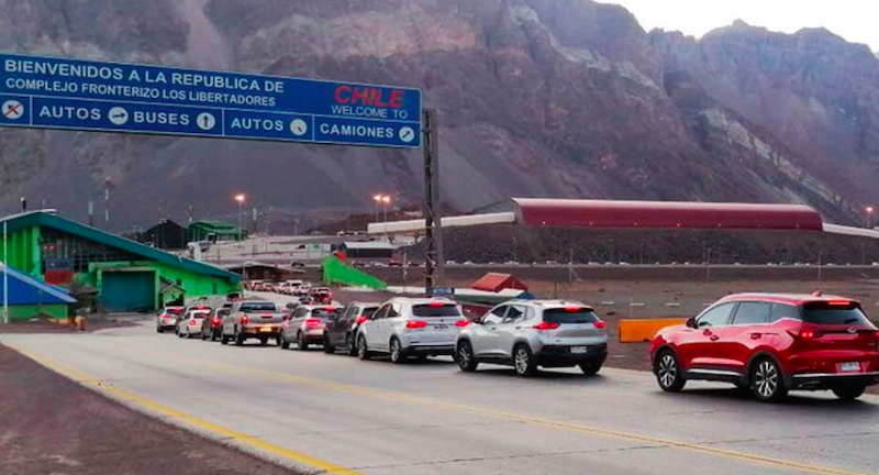 Simplifican los trámites en el Paso Cristo Redentor para evitar las demoras para cruzar a Chile Simplifican los trámites en el Paso Cristo Redentor para evitar las demoras para cruzar a Chile