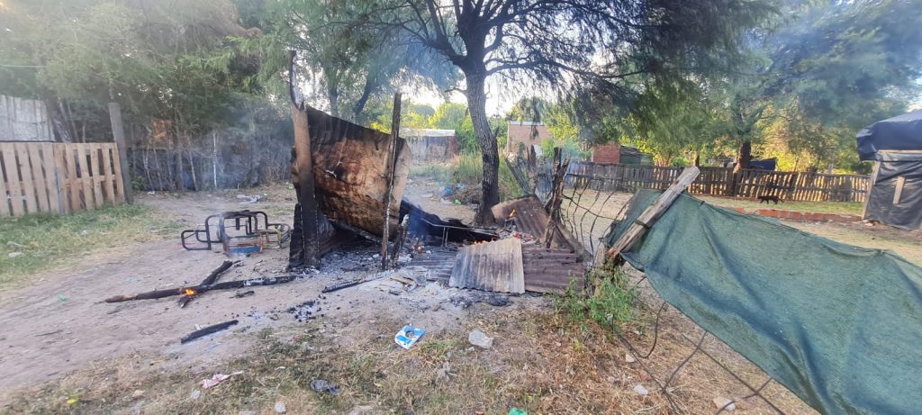 Robó en un domicilio a mano armada y más tarde incendio el rancho de su expareja
