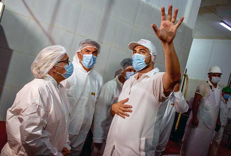 El gobernador Zdero ratificó su apoyo al sector privado ‘’que produce y genera puestos de trabajo’’ El gobernador Zdero ratificó su apoyo al sector privado ‘’que produce y genera puestos de trabajo’’