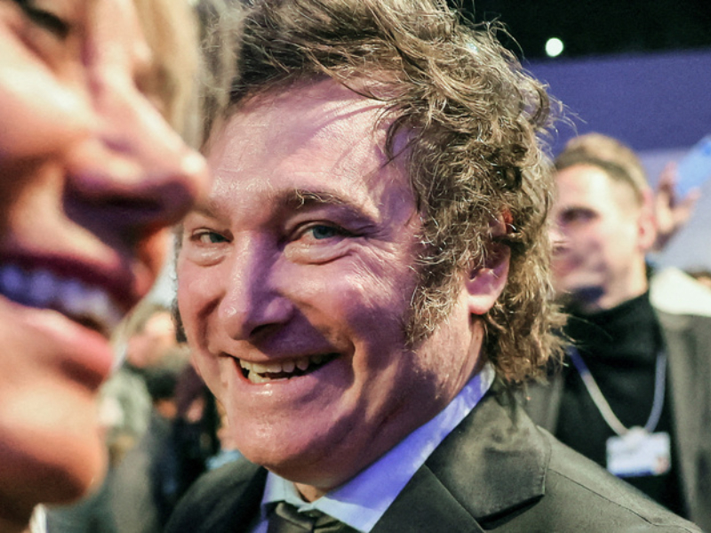 La homofobia no es gratis: Milei bajó su imagen tras el discurso de Davos La homofobia no es gratis: Milei bajó su imagen tras el discurso de Davos