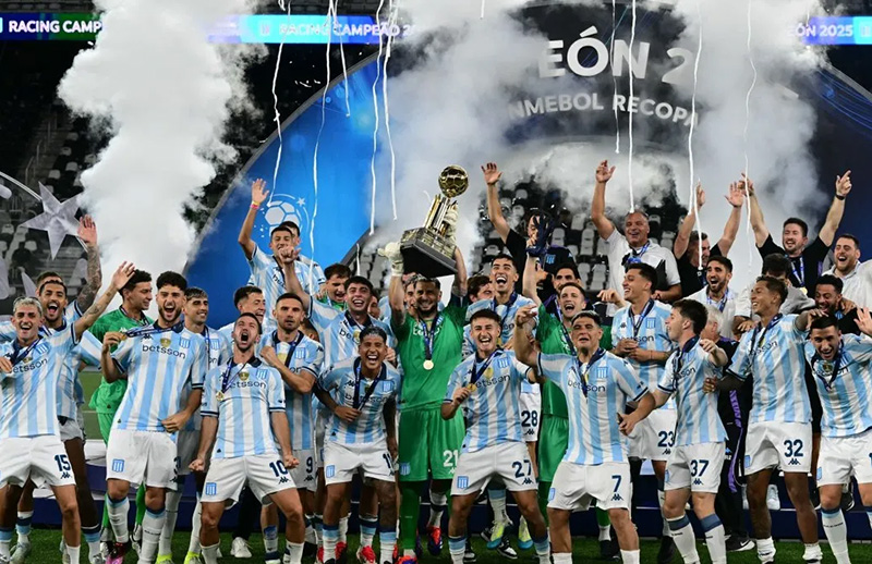 Racing venció a Botafogo en Brasil, con una serie con goleada y se quedó con la Recopa Sudamericana Racing venció a Botafogo en Brasil, con una serie con goleada y se quedó con la Recopa Sudamericana