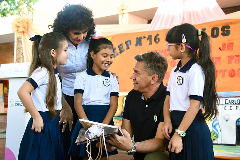 Zdero inauguró refacciones en la EEP Nº16: “Cada peso que se invierte debe impactar en una mejor educación” Zdero inauguró refacciones en la EEP Nº16: “Cada peso que se invierte debe impactar en una mejor educación”