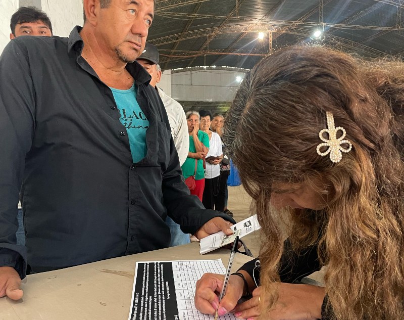 En Pinedo, lanzan una iniciativa para frenar los tarifazos: “La luz es un derecho, no un lujo” En Pinedo, lanzan una iniciativa para frenar los tarifazos: “La luz es un derecho, no un lujo”