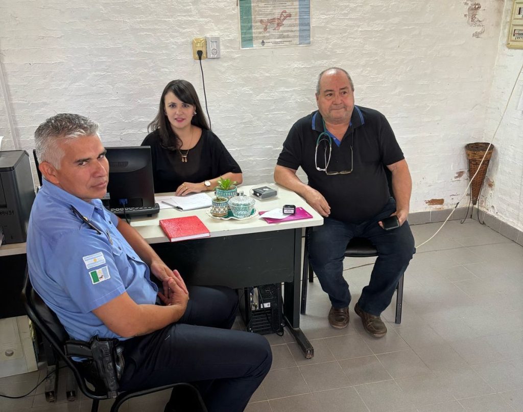 La Eduvigis: justicia de paz, Salud y policía unifican criterios para atención de salud mental La Eduvigis: justicia de paz, Salud y policía unifican criterios para atención de salud mental