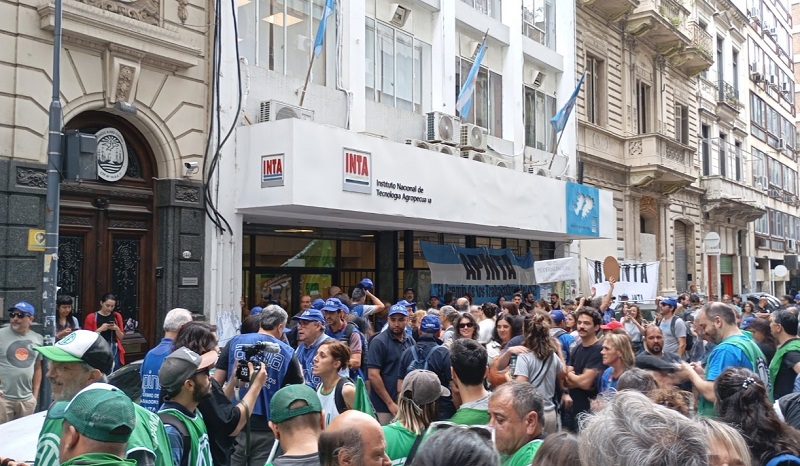 Fusión del INTI y el INTA: los trabajadores convocan a una serie de protestas por temor a despidos Fusión del INTI y el INTA: los trabajadores convocan a una serie de protestas por temor a despidos