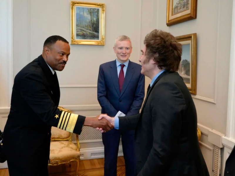 Las tres exigencias del jefe del Comando Sur para que Milei se aleje más de China Las tres exigencias del jefe del Comando Sur para que Milei se aleje más de China