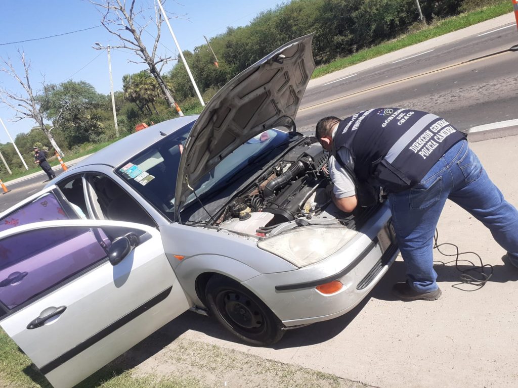 Lo detuvieron en un control; su auto era buscado por la Justicia