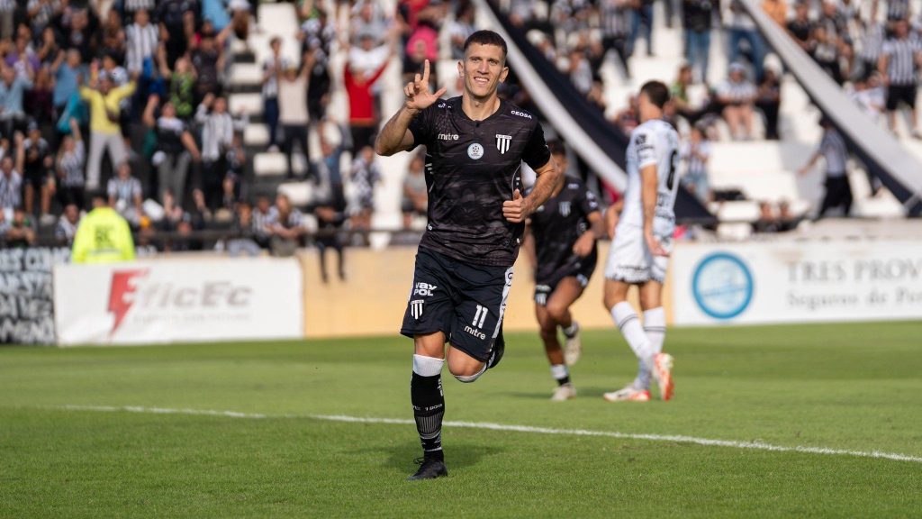 Primera Nacional: For Ever la pasó mal en Mendoza