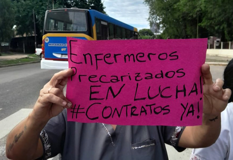 Enfermeros correntinos siguen en lucha por su regularización laboral Enfermeros correntinos siguen en lucha por su regularización laboral