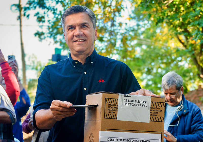 Zdero: “Es un día decisivo para los chaqueños y hay que concurrir a votar” Zdero: “Es un día decisivo para los chaqueños y hay que concurrir a votar”