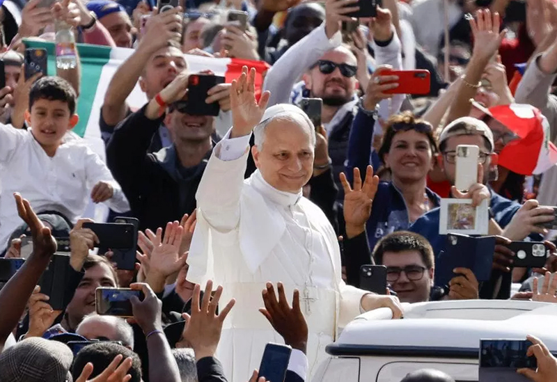 León XIV comenzó su papado con un llamado a comprometerse con los excluidos León XIV comenzó su papado con un llamado a comprometerse con los excluidos