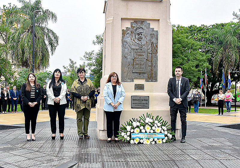 Bruno Cipolini: “Mi deseo para nuestra Patria es la construcción de un país más justo, más tolerante y solidario” Bruno Cipolini: “Mi deseo para nuestra Patria es la construcción de un país más justo, más tolerante y solidario”