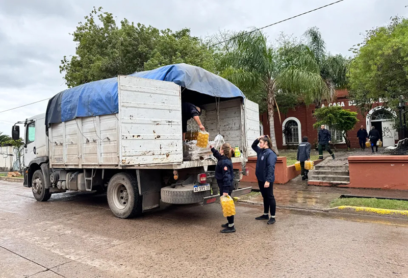 Temporal en Vera: asistirán a los vecinos afectados y este miércoles prevén el regreso de los evacuados Temporal en Vera: asistirán a los vecinos afectados y este miércoles prevén el regreso de los evacuados