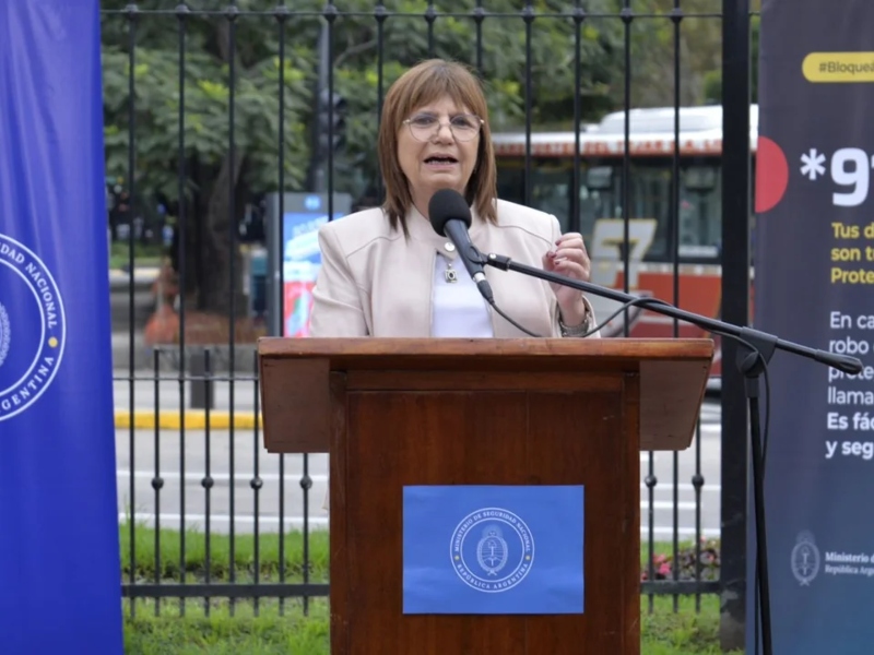 Presentaron la Línea *910 para bloquear celulares robados en todo el país Presentaron la Línea *910 para bloquear celulares robados en todo el país