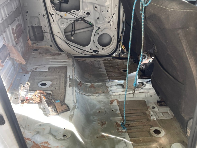 Cae camioneta melliza en operativo de inteligencia: estaba siendo preparada para actividades ilícitas Cae camioneta melliza en operativo de inteligencia: estaba siendo preparada para actividades ilícitas