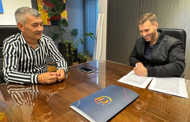 El Club Sportivo Capitán Solari de La Leonesa contará con iluminación artificial El Club Sportivo Capitán Solari de La Leonesa contará con iluminación artificial