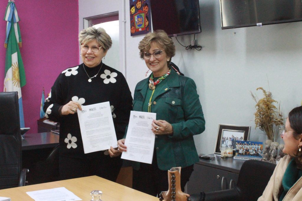 Educación y Humanidades acuerdan pasantías y prácticas profesionales en instituciones escolares