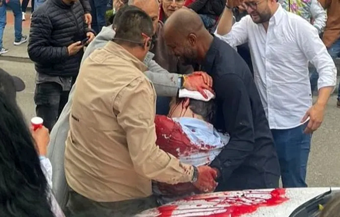 Atentado en Colombia: le disparan en la cabeza al precandidato presidencial Miguel Uribe Atentado en Colombia: le disparan en la cabeza al precandidato presidencial Miguel Uribe