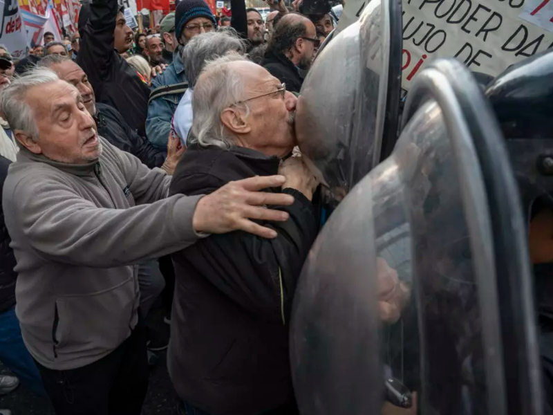 Protocolo antipiquetes: revocaron la declaración de nulidad y validaron la medida Protocolo antipiquetes: revocaron la declaración de nulidad y validaron la medida