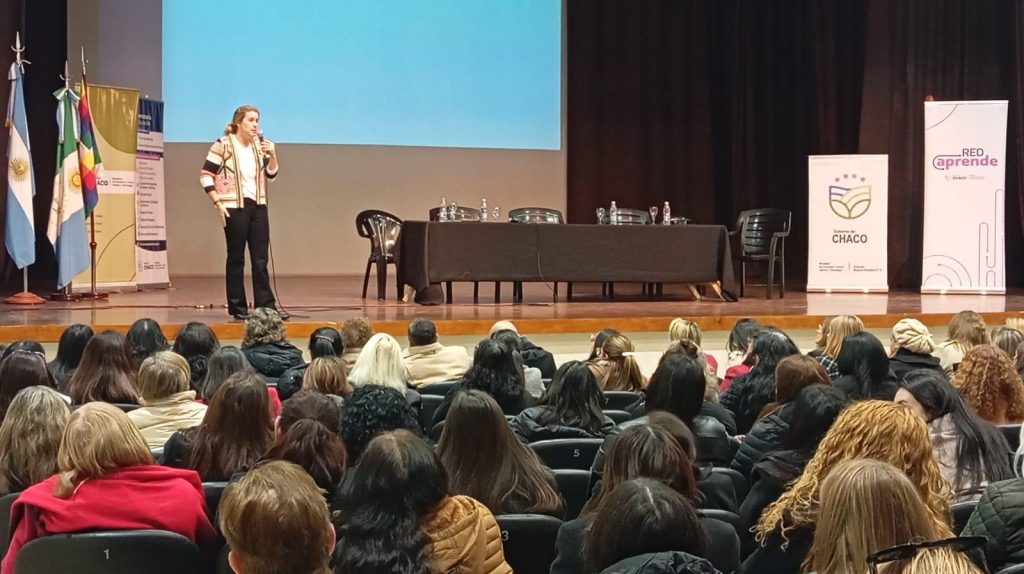 “Aprendo leyendo”: en Sáenz Peña, directores y supervisores de escuelas primarias participaron de encuentro de capacitación