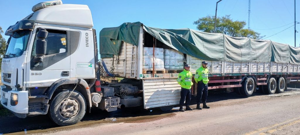 Fin de semana largo: intensos operativos de la Policía Caminera en toda la provincia