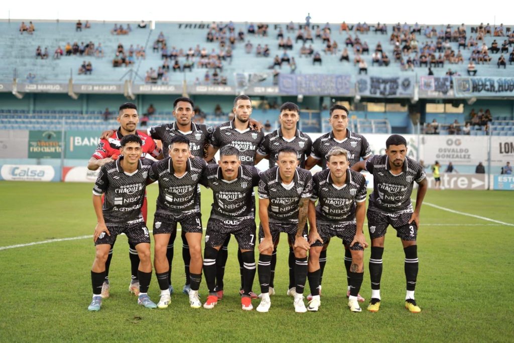 Primera Nacional: For Ever entrena en doble turno y piensa en Estudiantes Primera Nacional: For Ever entrena en doble turno y piensa en Estudiantes