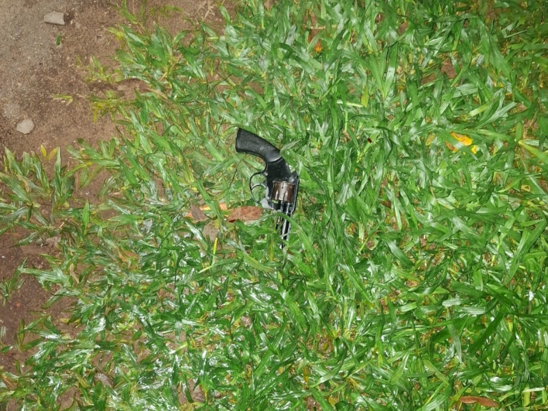 Barranqueras: un policía de franco baleó a un joven que intentó asaltarlo Barranqueras: un policía de franco baleó a un joven que intentó asaltarlo