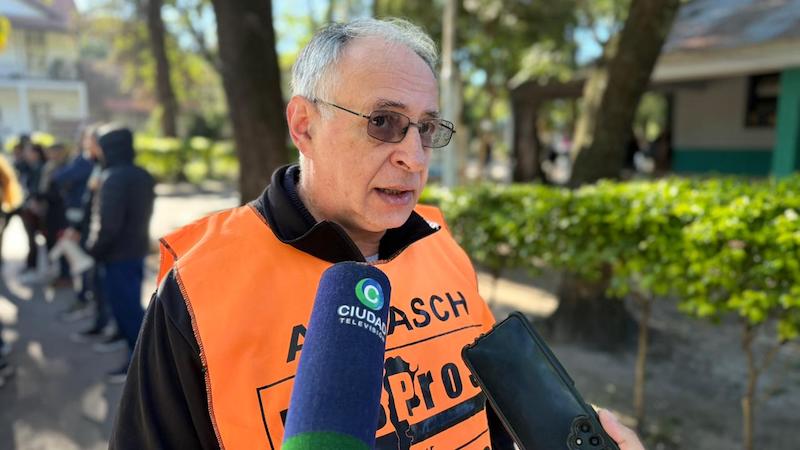 Asamblea de gremios en el Hospital Perrando: “Sigue aumentando el enojo y la presión de los trabajadores” Asamblea de gremios en el Hospital Perrando: “Sigue aumentando el enojo y la presión de los trabajadores”