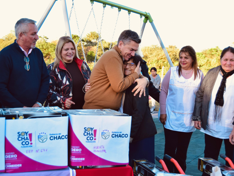 Concepción del Bermejo: el gobernador Zdero inauguró la Plaza de las Infancias y acordó la ampliación del Registro Civil Concepción del Bermejo: el gobernador Zdero inauguró la Plaza de las Infancias y acordó la ampliación del Registro Civil