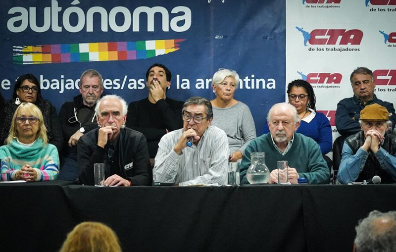 Las CTA juntaron a sus conducciones y propusieron ”10 medidas urgentes para otra Argentina” Las CTA juntaron a sus conducciones y propusieron ”10 medidas urgentes para otra Argentina”