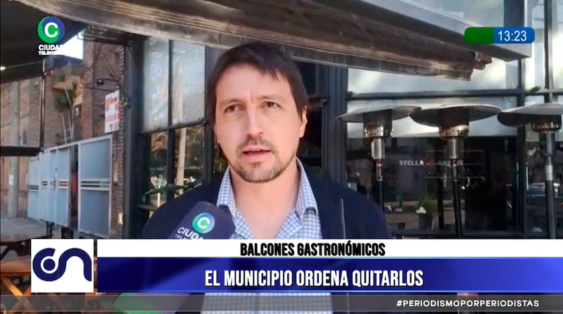 Gastronómicos rechazan la orden municipal de retirar balcones: “Nos duele este tipo de decisiones unilaterales que nos afectan” Gastronómicos rechazan la orden municipal de retirar balcones: “Nos duele este tipo de decisiones unilaterales que nos afectan”