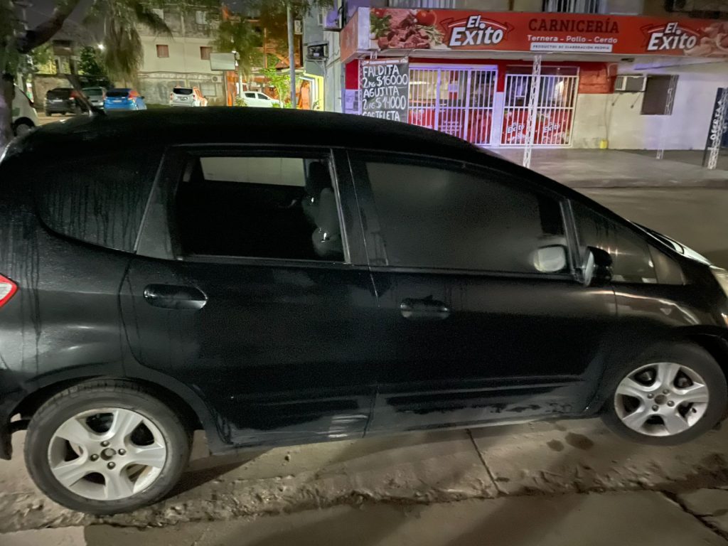Ladrón logró escapar tras ser sorprendido con una rueda de auxilio robada