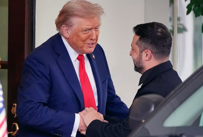 Trump promete “muy buena protección” a Ucrania y no descarta el despliegue de fuerzas de paz Trump promete “muy buena protección” a Ucrania y no descarta el despliegue de fuerzas de paz