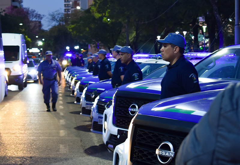 El gobernador Zdero presentó el Programa de Prevención Metropolitana y entregó 32 vehículos El gobernador Zdero presentó el Programa de Prevención Metropolitana y entregó 32 vehículos
