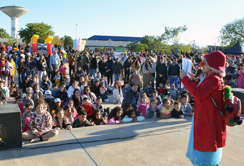 Con la participación de cientos de chicos, comenzaron los Festejos de las Infancias Con la participación de cientos de chicos, comenzaron los Festejos de las Infancias