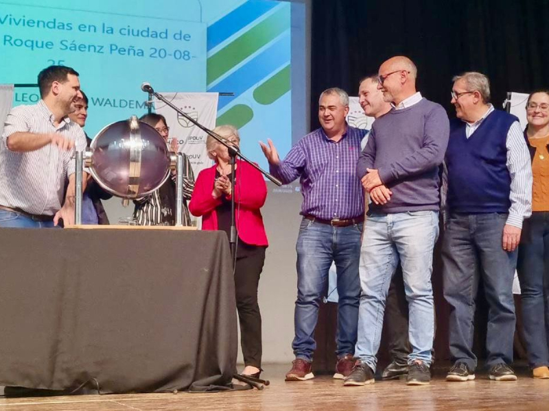 Sáenz Peña: el IPDUV sorteó 26 viviendas y anunció un criterio histórico de adjudicación Sáenz Peña: el IPDUV sorteó 26 viviendas y anunció un criterio histórico de adjudicación
