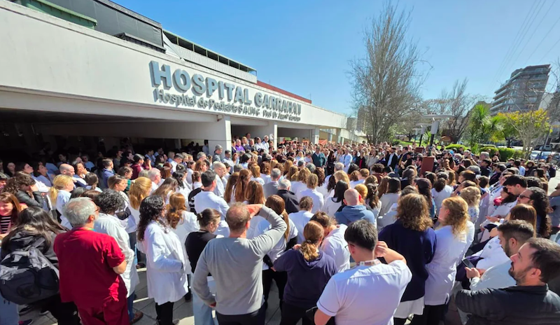 “El Garrahan no se veta”: el Hospital pediátrico cumple 38 años y sus trabajadores lo celebraron “El Garrahan no se veta”: el Hospital pediátrico cumple 38 años y sus trabajadores lo celebraron