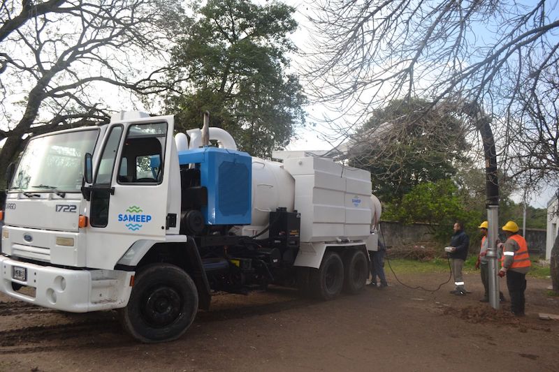 Colonia Benítez: SAMEEP realizó trabajos de saneamiento cloacal en la Escuela N° 42 Colonia Benítez: SAMEEP realizó trabajos de saneamiento cloacal en la Escuela N° 42