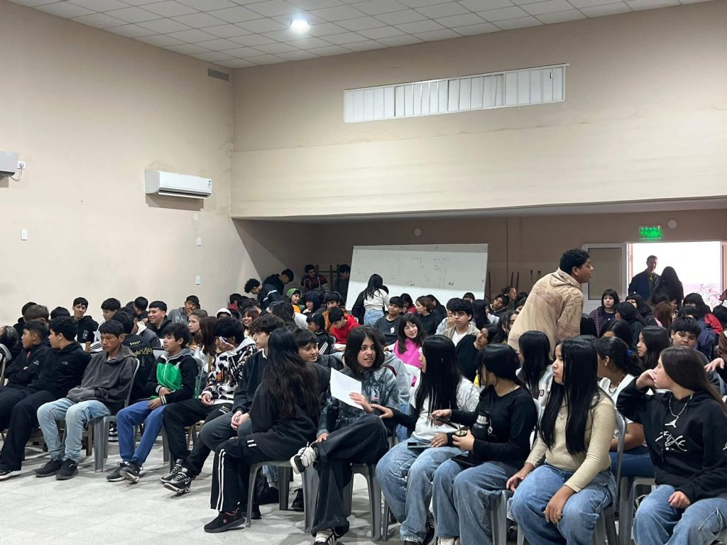 Valiosa jornada sobre Violencia Digital por Motivos de Género en Castelli