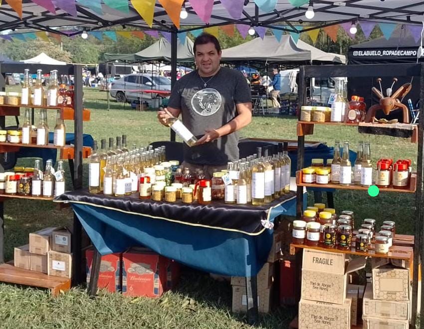 La miel chaqueña, en la cima del país: Chaco logró 5 medallas en el Concurso Nacional de Hidromiel La miel chaqueña, en la cima del país: Chaco logró 5 medallas en el Concurso Nacional de Hidromiel