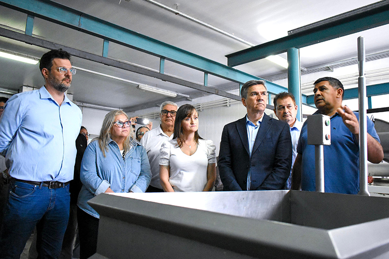 Zdero reactiva con articulación e inversión privada la fábrica de chacinados en Hermoso Campo Zdero reactiva con articulación e inversión privada la fábrica de chacinados en Hermoso Campo