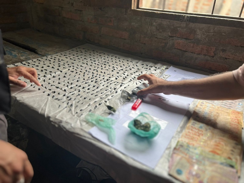 Tres allanamientos, detenidos y secuestro de drogas en Machagai Tres allanamientos, detenidos y secuestro de drogas en Machagai