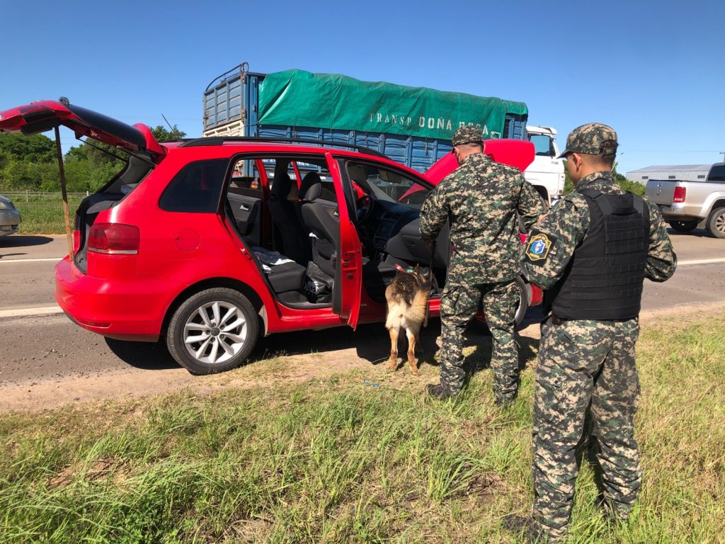 Caminera secuestró un auto y una moto adulterados en operativo provincial de fiscalización vehicular