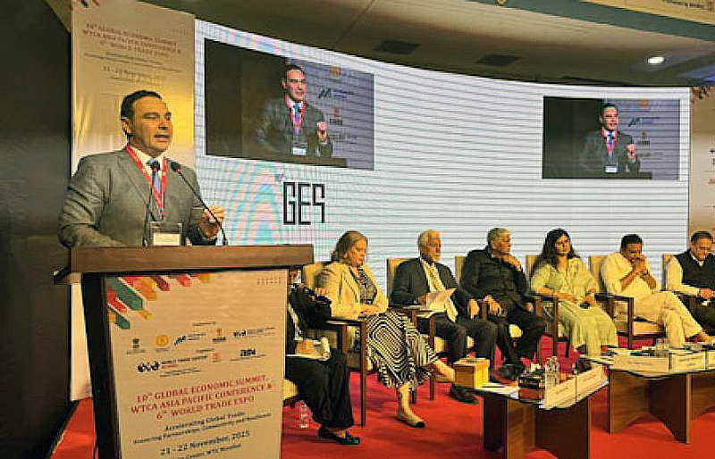 Valdés disertó en la Cumbre Económica Mundial y Conferencia Asia-Pacífico en India Valdés disertó en la Cumbre Económica Mundial y Conferencia Asia-Pacífico en India