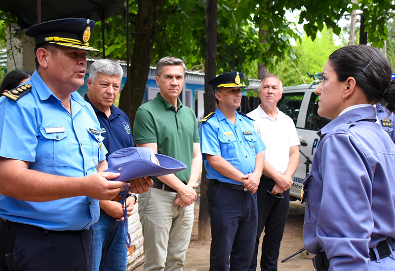 Plan Provincial de Seguridad: Zdero entregó un patrullero 0 km para la zona rural de Barranqueras Plan Provincial de Seguridad: Zdero entregó un patrullero 0 km para la zona rural de Barranqueras